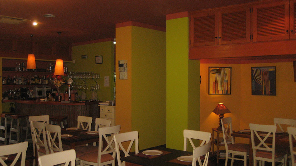 En venta local comercial/restaurante en Rincón de la Victoria